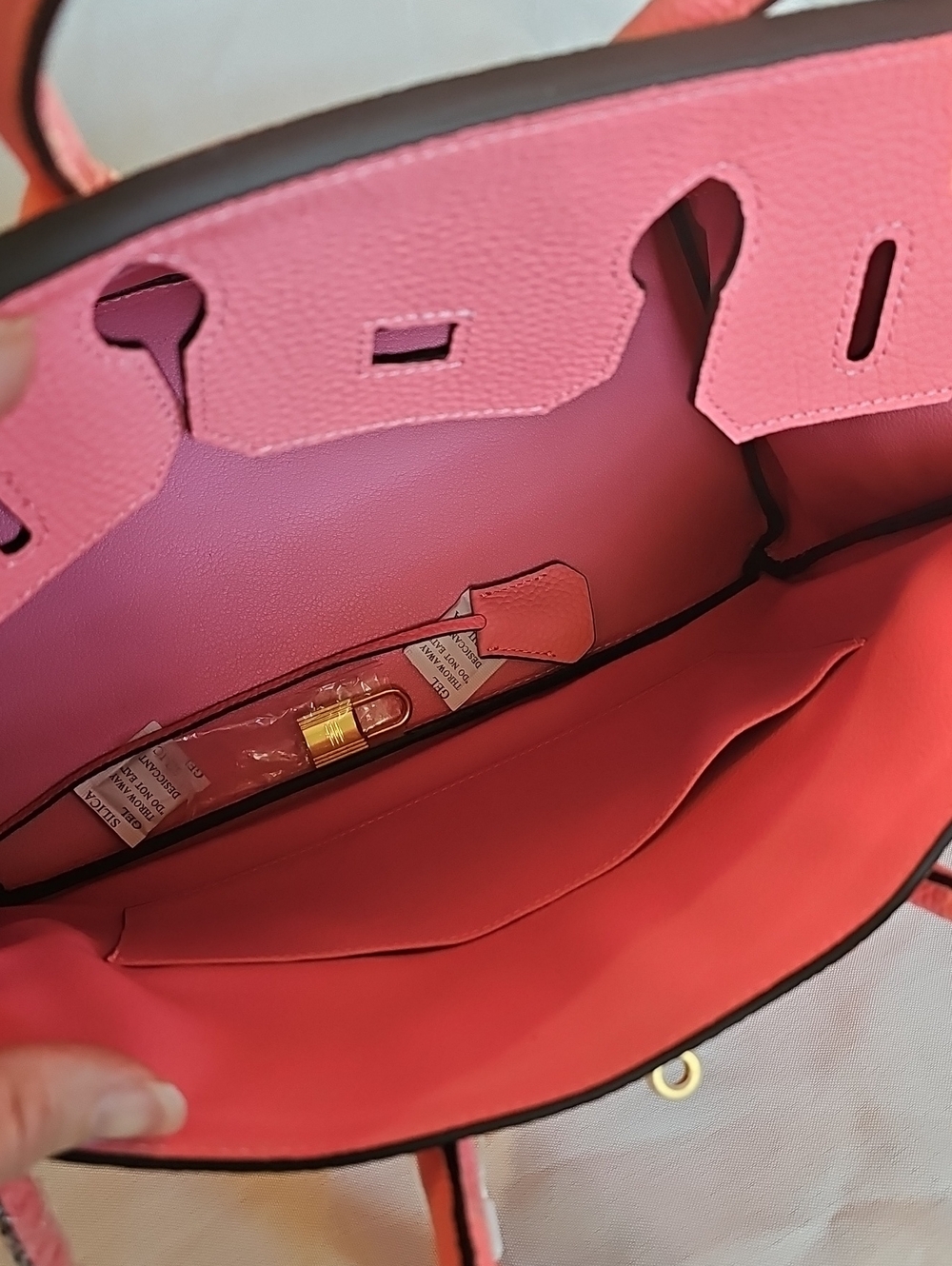 Pink Structured Leather Tote Handbag - Picture 3 of 14